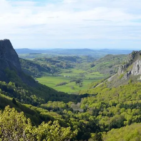 Apartment Le Des Rioux,**** Au Coeur Des Volcans D'auvergne *